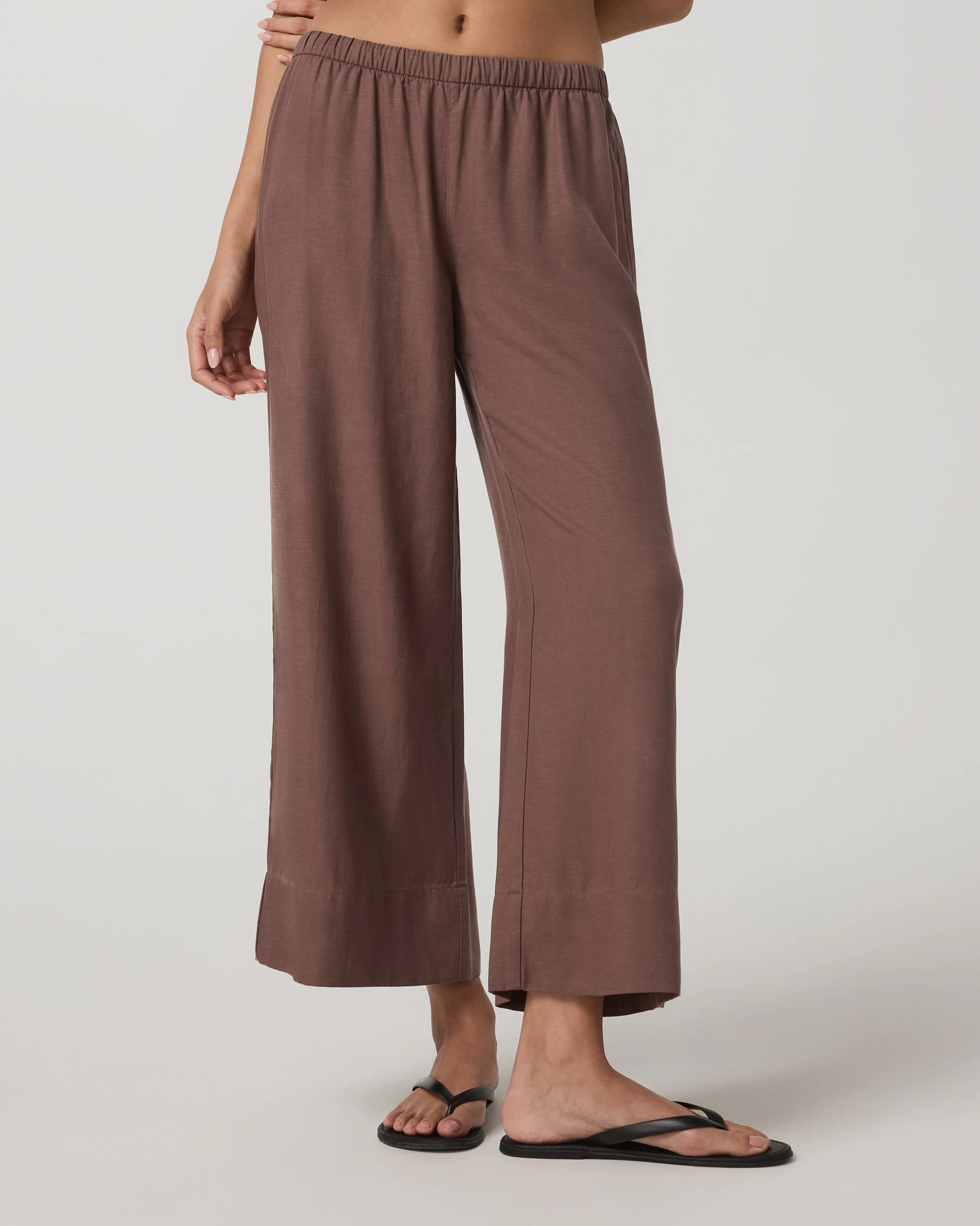 Vuori, Trestles Twill Crop Wideleg Pant