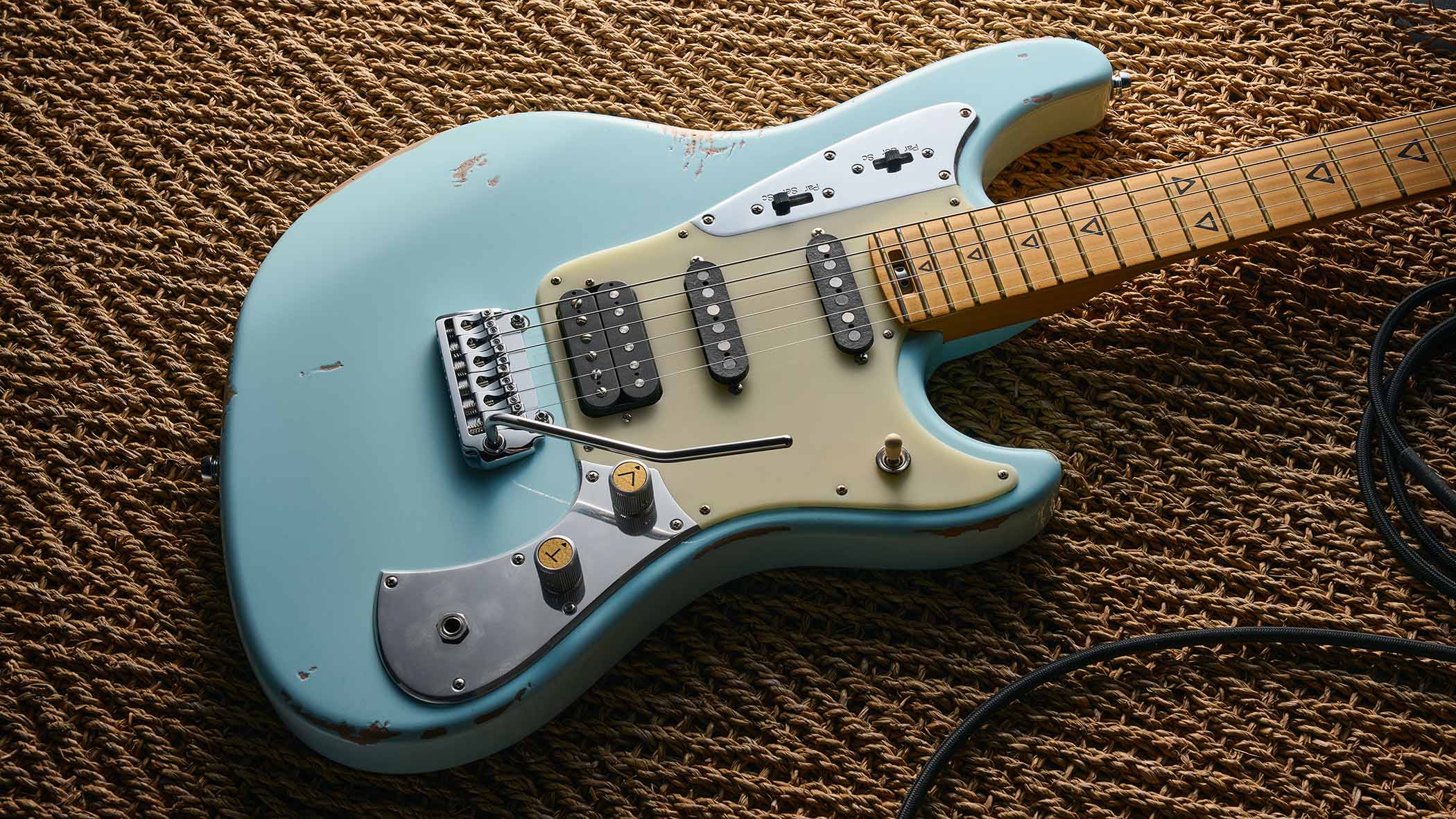 Valiant Mercury Distressed
