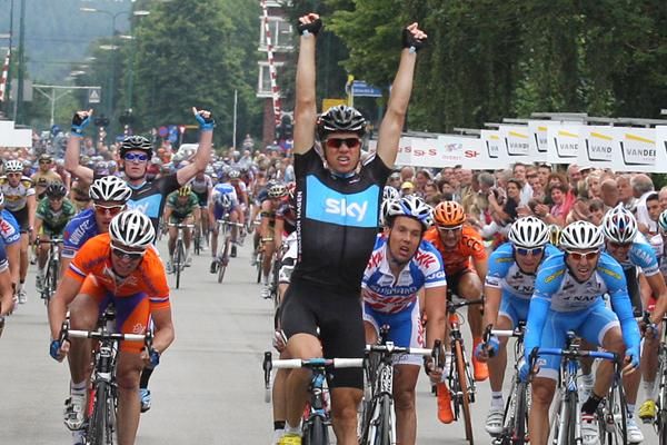 Edvald Boasson Hagen (Sky) wins the 2010 edition of the Dutch Food Valley Classics.