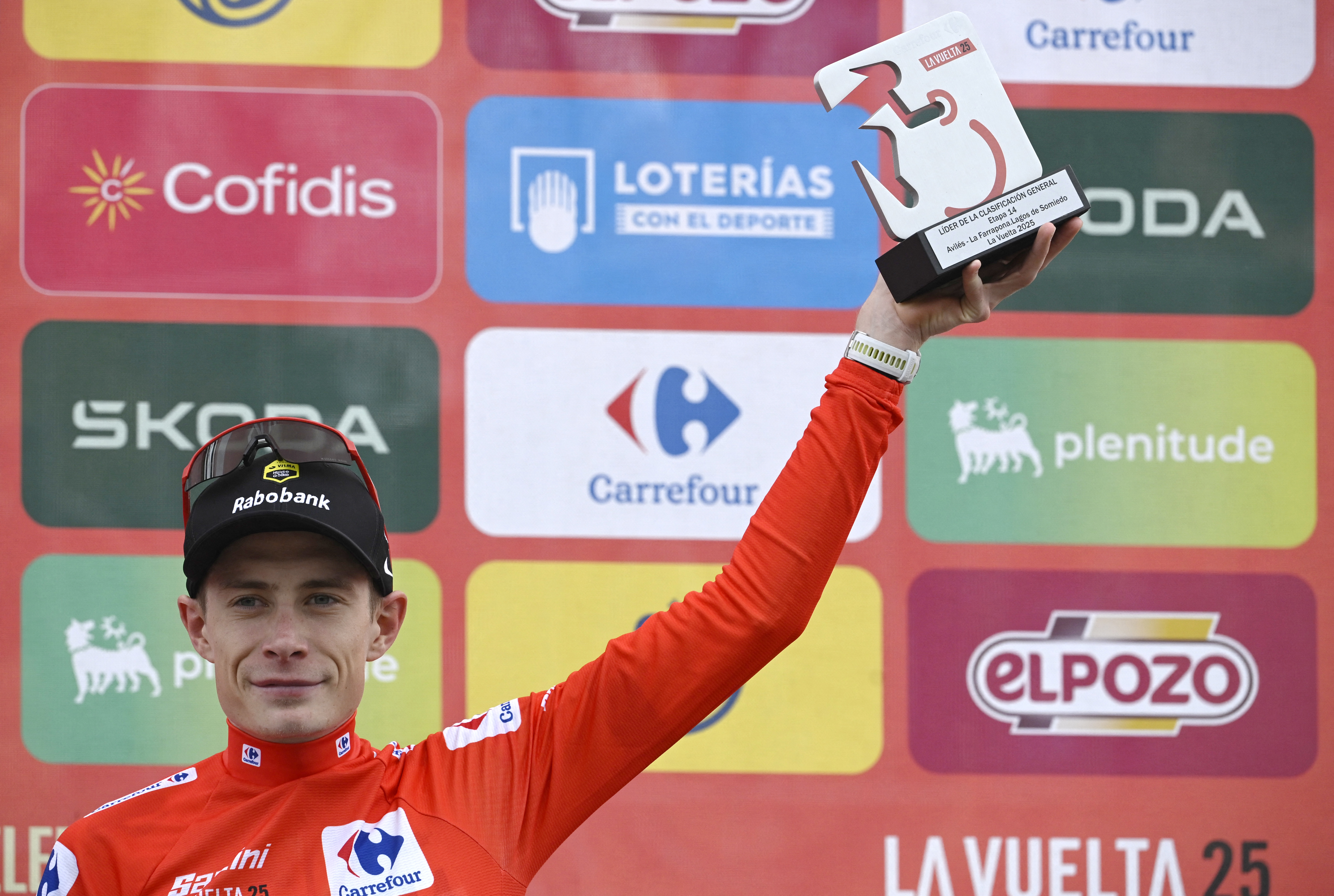 Vingegaard in red after stage 14