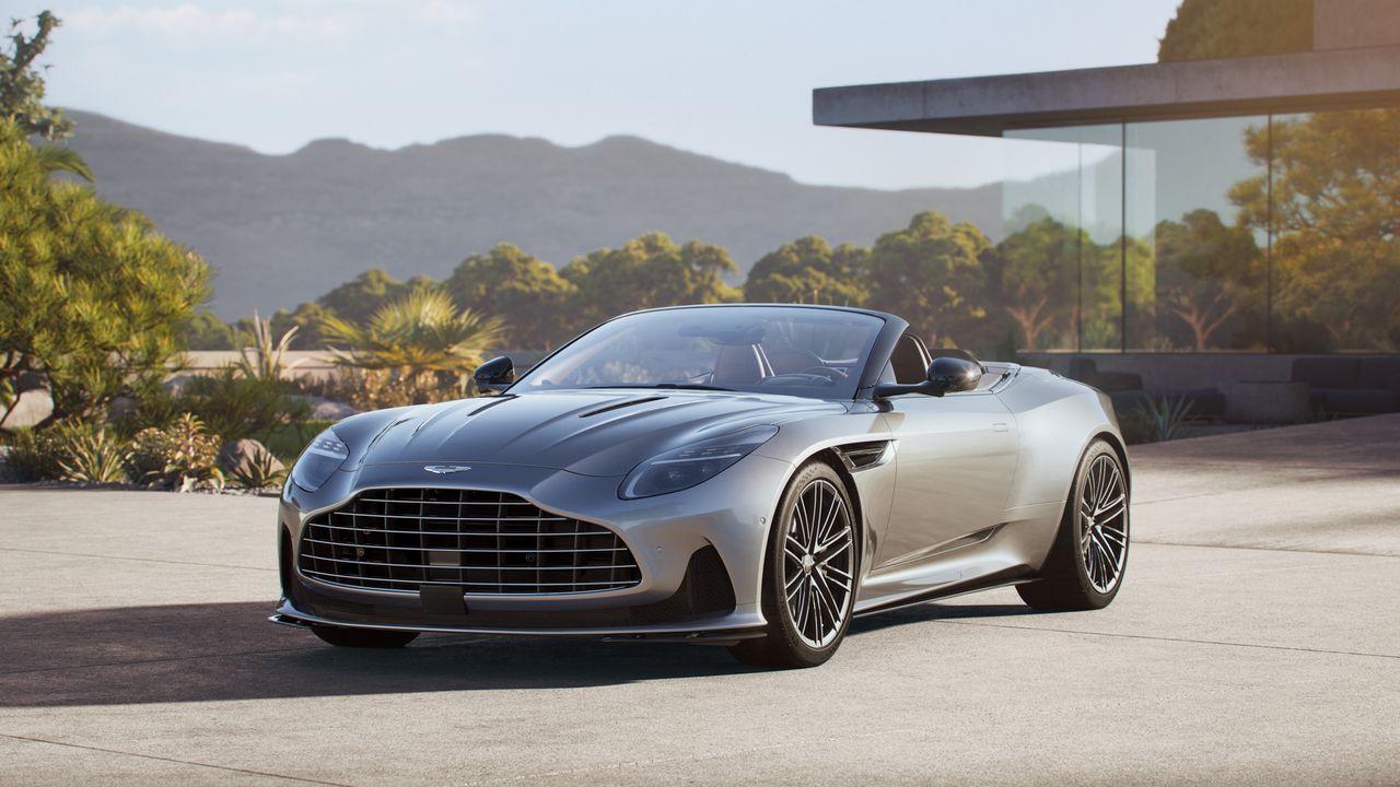 Aston Martin DB12 Volante