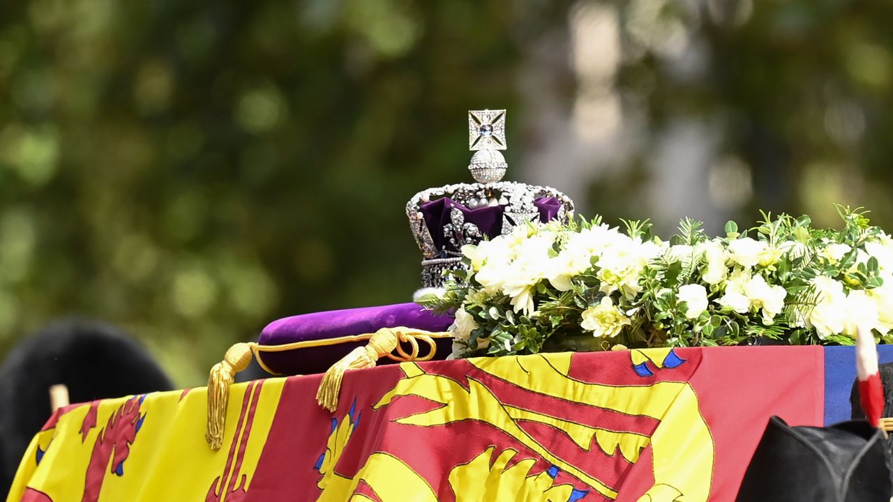 Queen Elizabeth II&#039;s coffin 