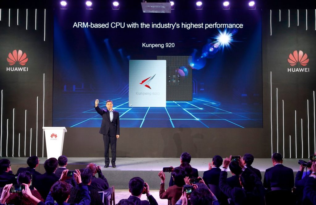 Huawei presents its Kunpeng custom Arm CPU.
