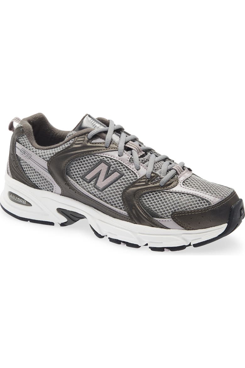 Gender Inclusive 530 Sneaker
