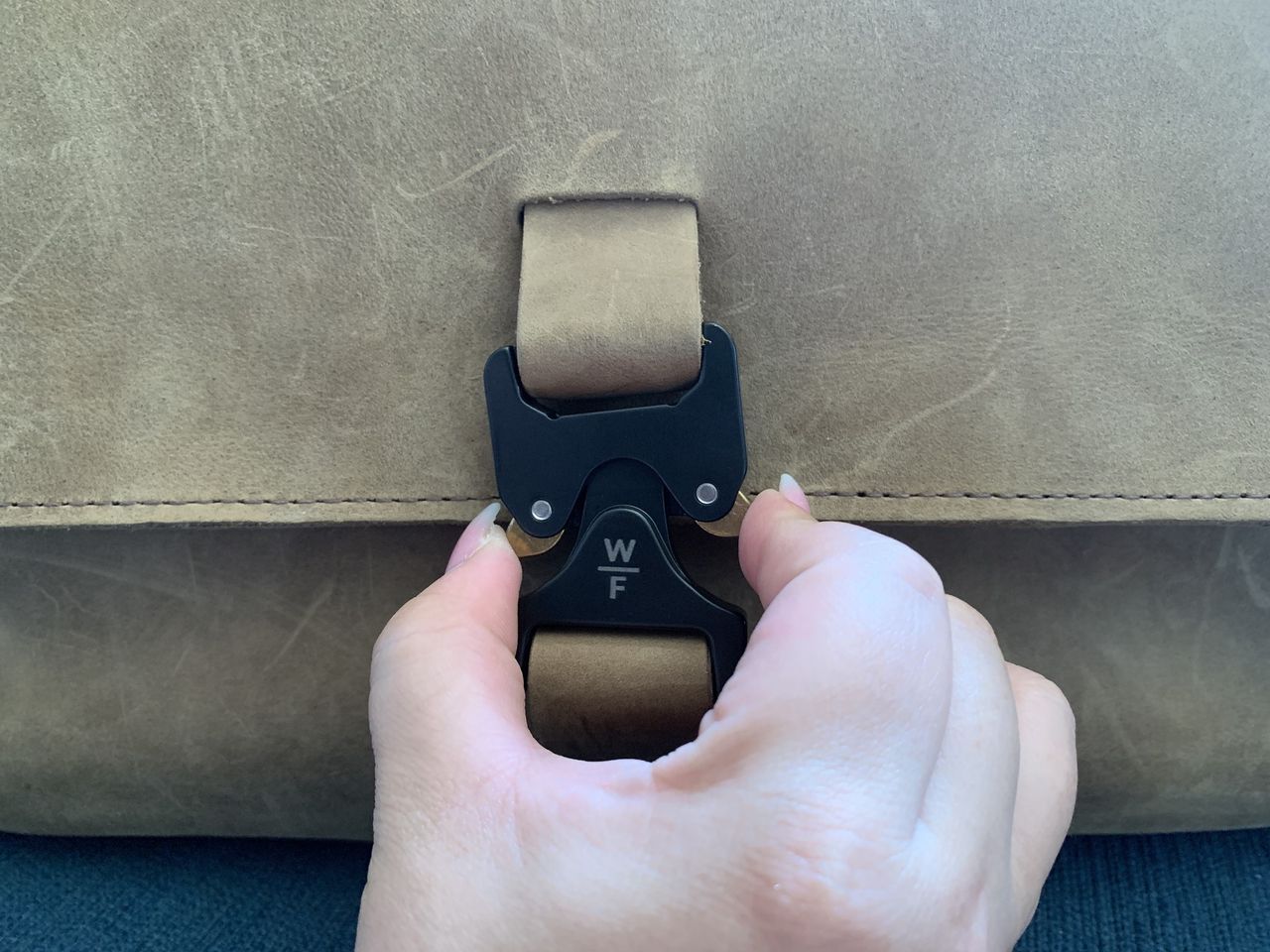 Waterfield Designs Executive Leather Messenger clasp opening