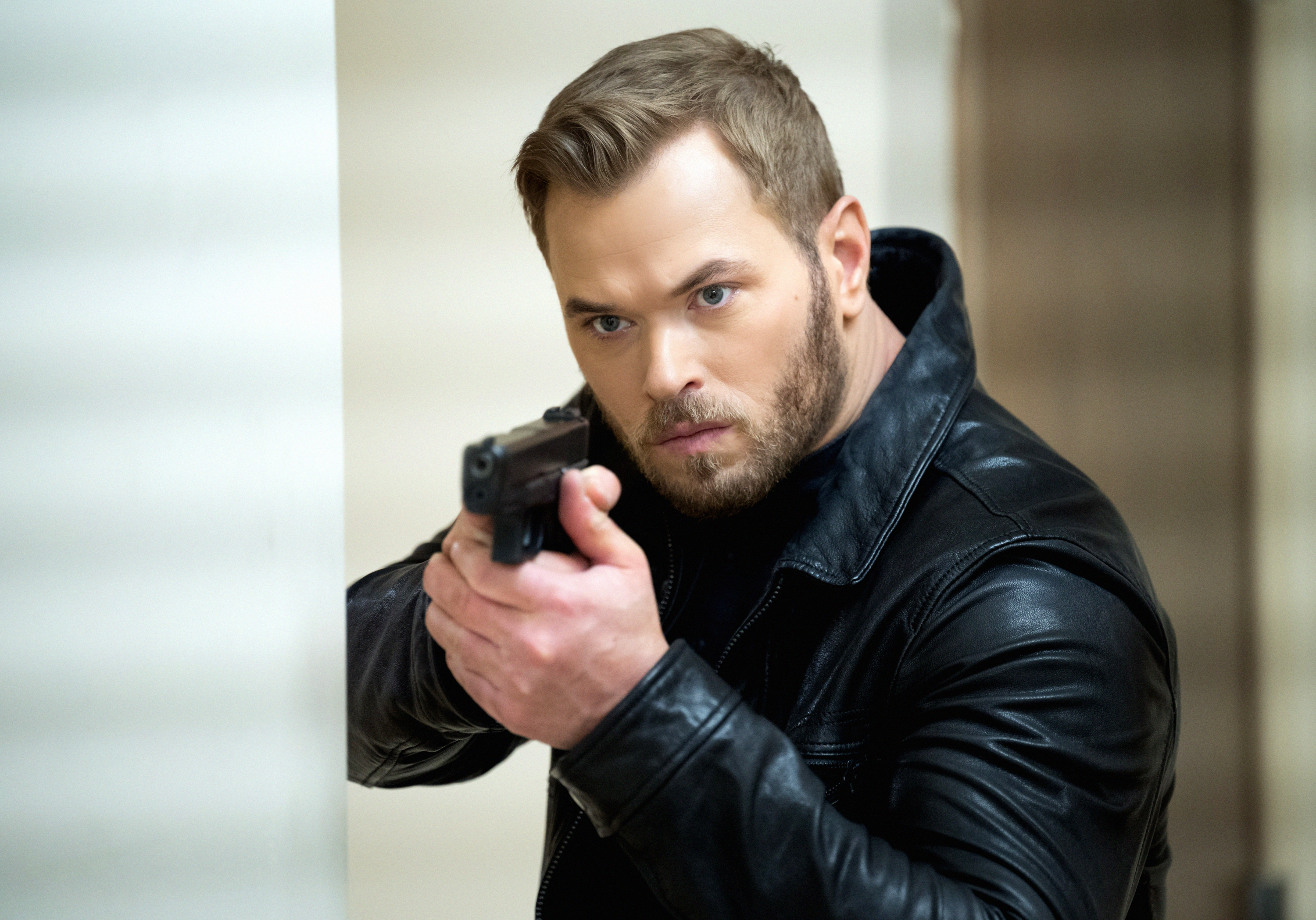 Kellan Lutz in FBI most Wanted