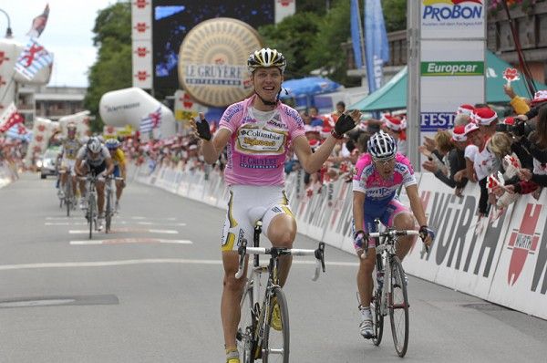 Tony Martin (Columbia-Highroad) takes stage 8.