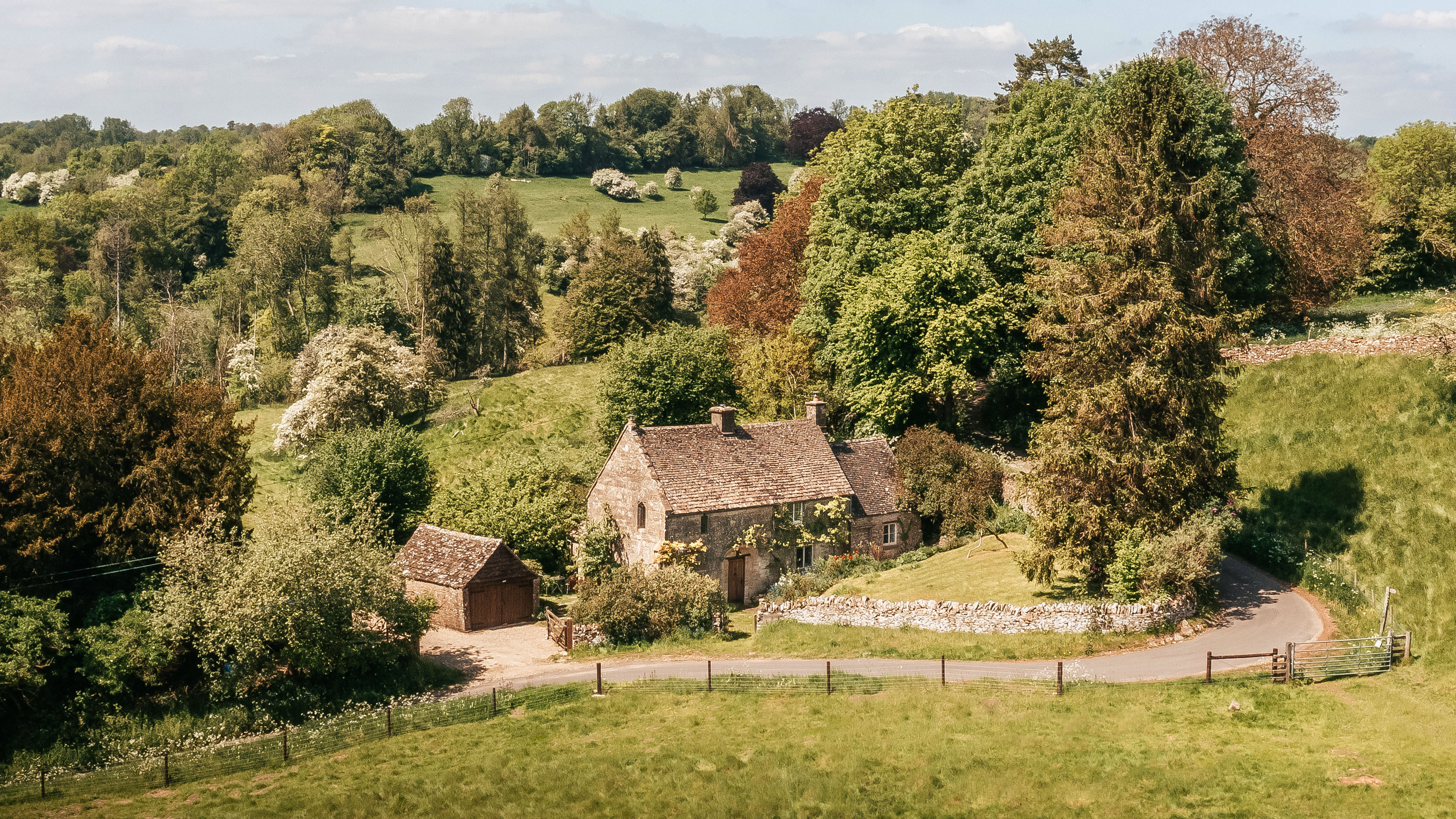 Picture-perfect country cottage
