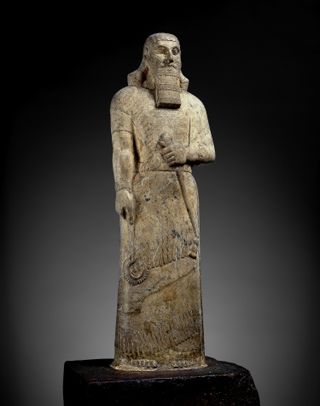 Statue of King Ashurnasirpal II