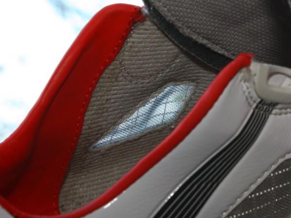 The mesh panels are notably airy for excellent ventilation