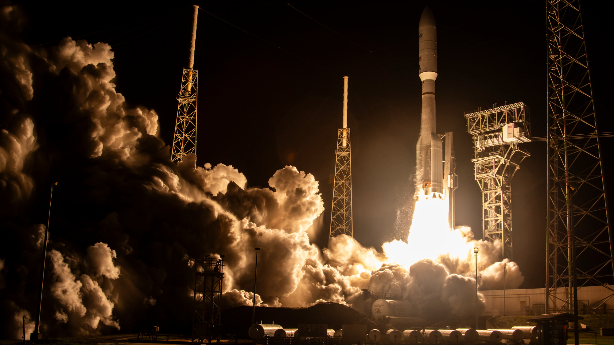 A United Launch Alliance Atlas V rocket launches 27 Amazon Leo internet satellites on Dec. 16, 2025. 