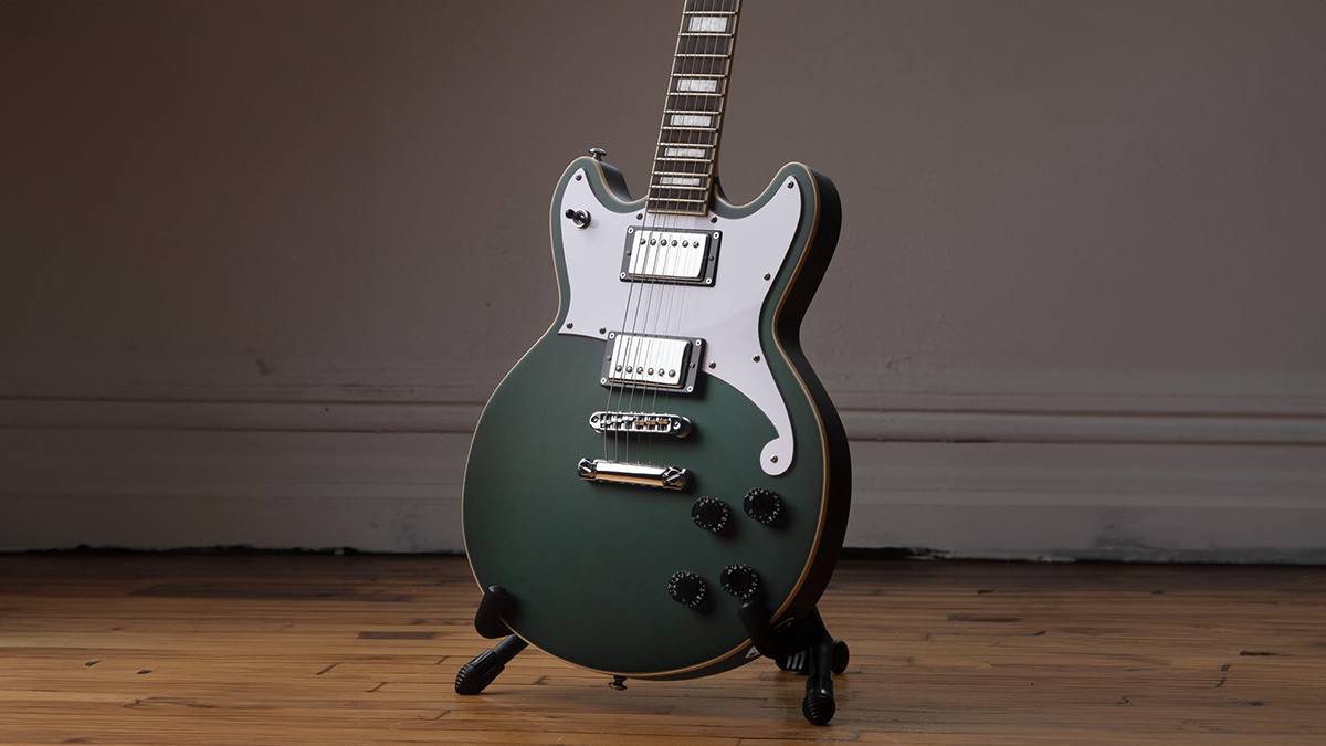 D'Angelico Premier Series Brighton Electric Guitar Sherwood Green