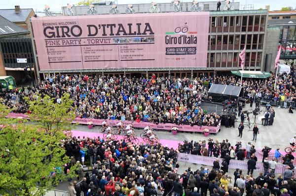 AG2R La Mondiale rolls in