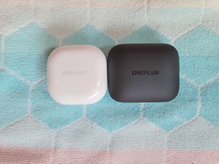 Samsung Galaxy Buds 2 vs. OnePlus Buds Pro cases
