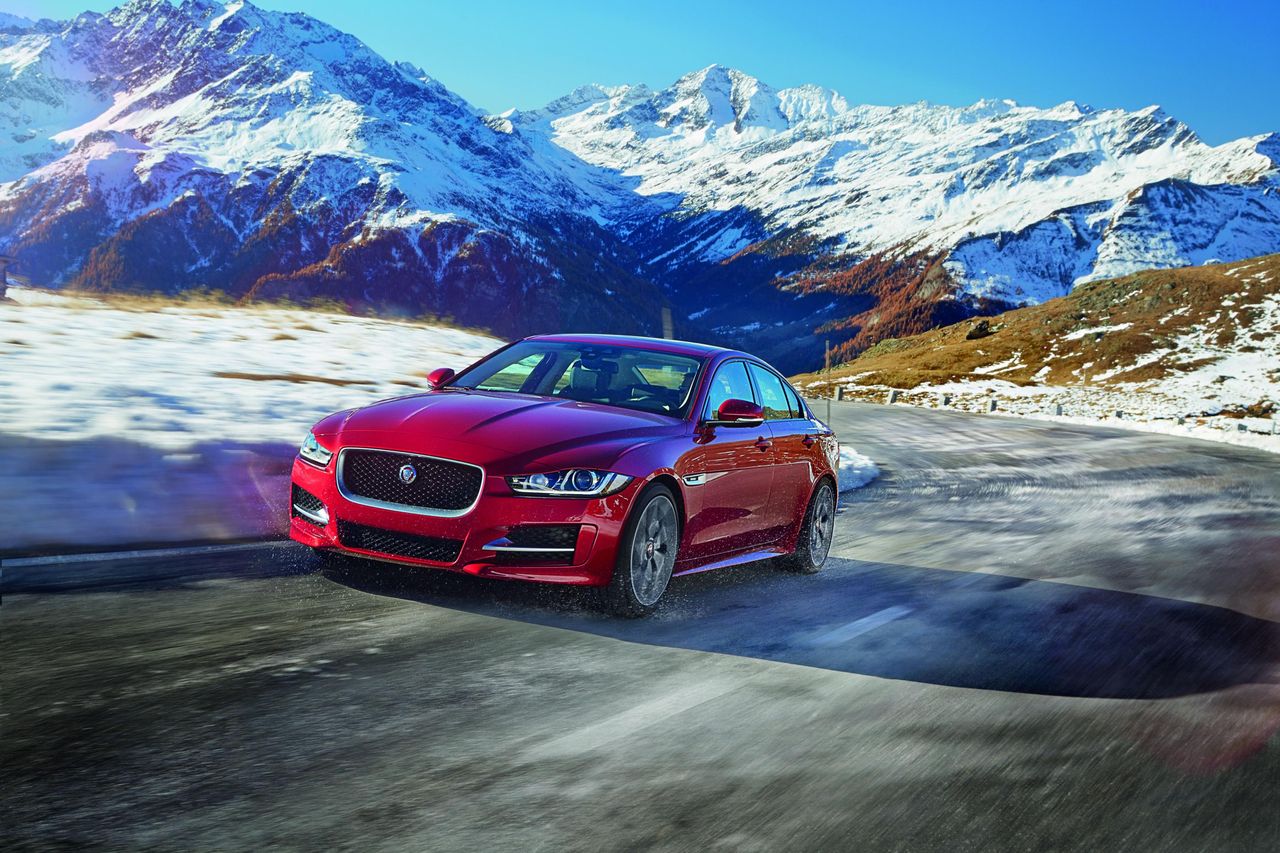 jaguarxe_17my_location_01_0.jpg