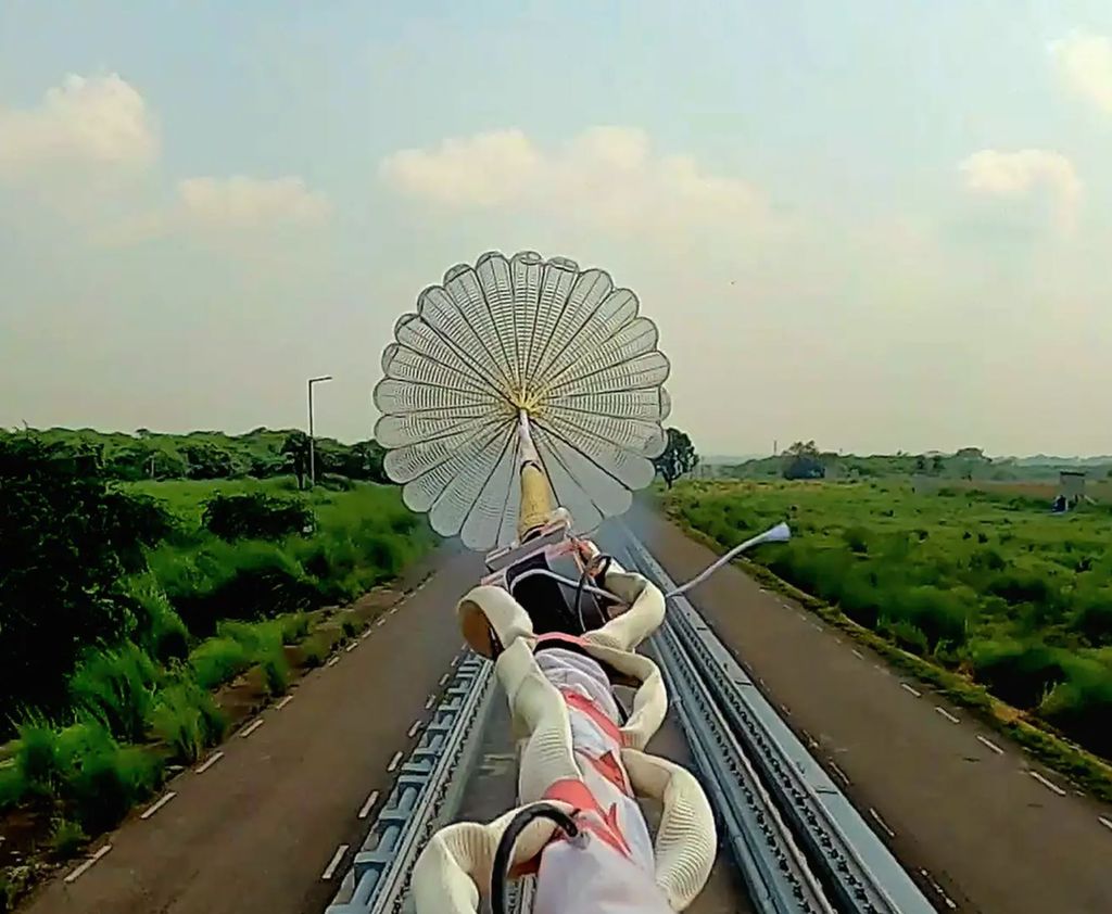India tests parachutes for Gaganyaan crew capsule using a rocket sled ...