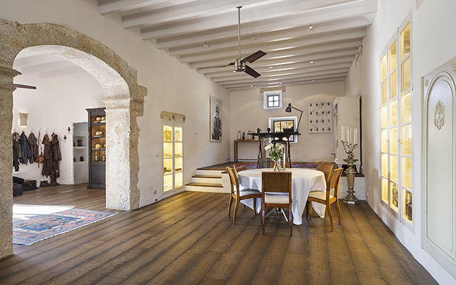 Available-at-a-guide-price-of-6900000-EUR-through-Mallorca-Sothebys-International-Real-3.jpg