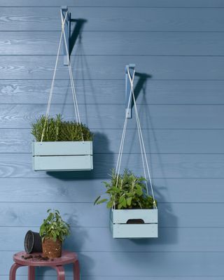 DIY hanging planter for herbs