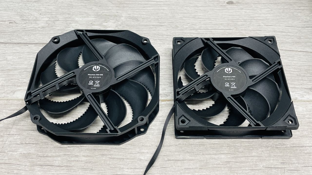 Endorfy Fortis 5 air cooler on a desk and loaded onto a motherboard.