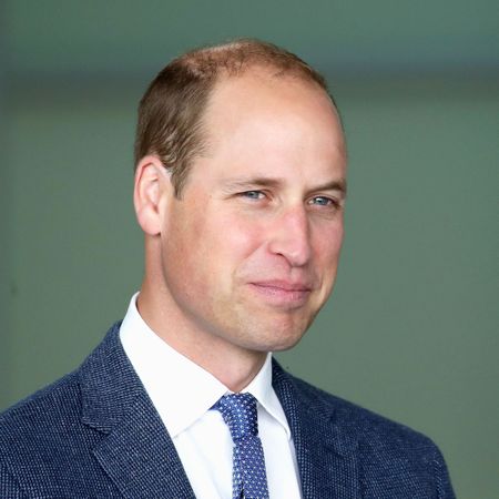 White-collar worker, Chin, Forehead, Businessperson, 