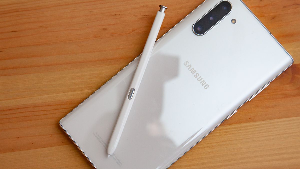 Galaxy Note 20 could surpass the Galaxy Note 10 (pictured above)