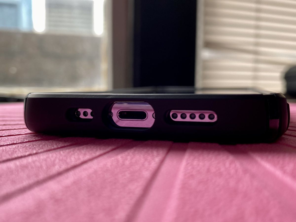 Speck Presidio2 Grip Magsafe Bottom Ports