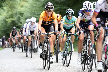 Elisa Longo Borghini (Wiggle-Honda) in the group at La Route de France