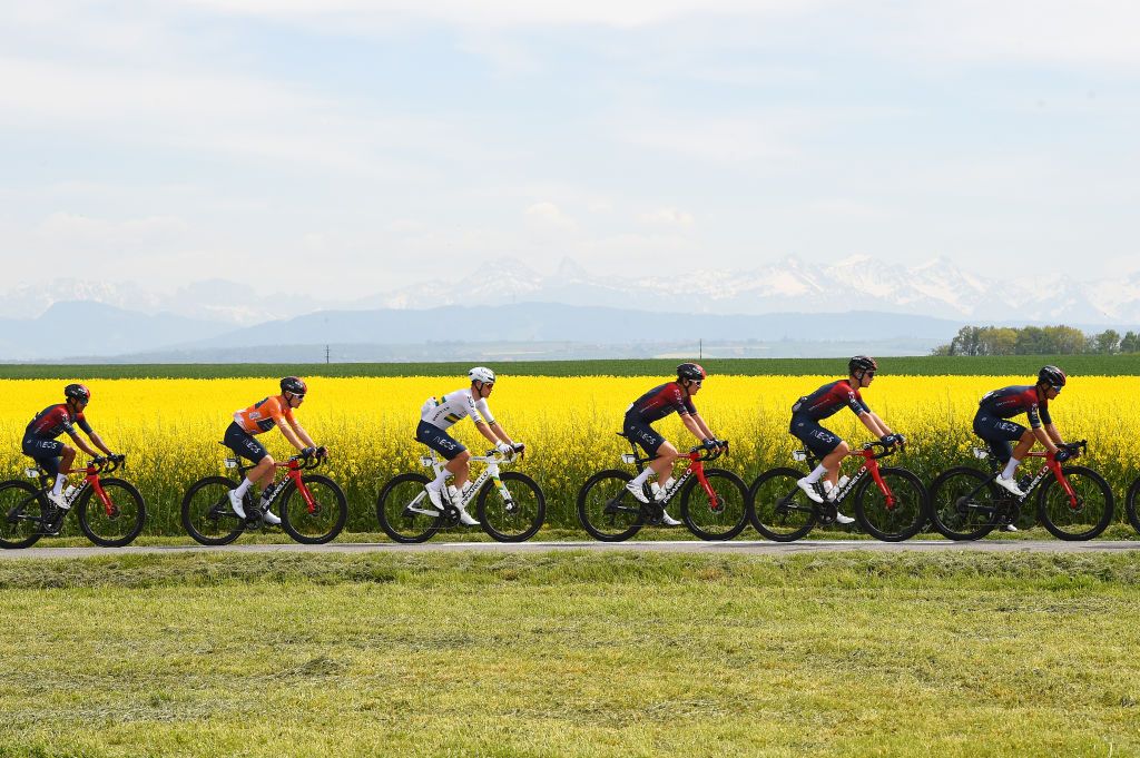 VALBROYE SWITZERLAND APRIL 29 Geraint Thomas of United Kingdom Andrey Amador Bikkazakova of Costa Rica Ethan Hayter of United Kingdom Luke Plapp of Australia Brandon Smith Rivera Vargas of Colombia Magnus Sheffield of United States and Team INEOS Grenadiers and a general view of the peloton competing during the 75th Tour De Romandie 2022 Stage 3 a 1651km stage from Valbroye to Valbroye TDR2022 on April 29 2022 in Valbroyeon Switzerland Photo by Dario BelingheriGetty Images