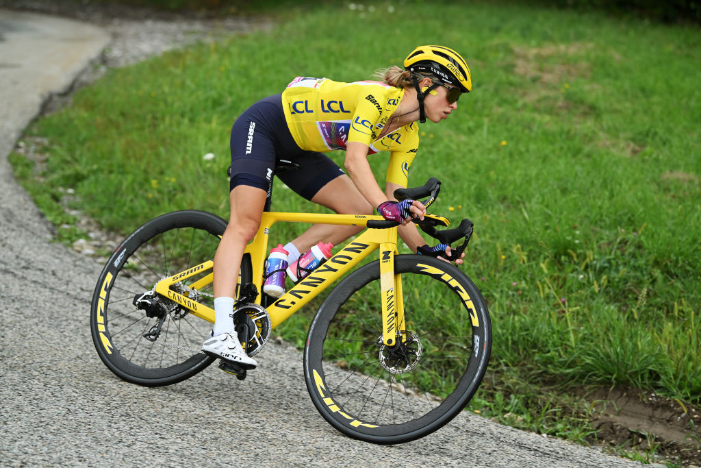 ALPE DHUEZ FRANCE AUGUST 18 Katarzyna Niewiadoma of Poland and Team CanyonSRAM Racing Yellow leader jersey competes during the 3rd Tour de France Femmes 2024 Stage 8 a 1499km stage from Le GrandBornand to Alpe dHuez 1828m UCIWWT on August 18 2024 in Alpe dHuez France Photo by Dario BelingheriGetty Images