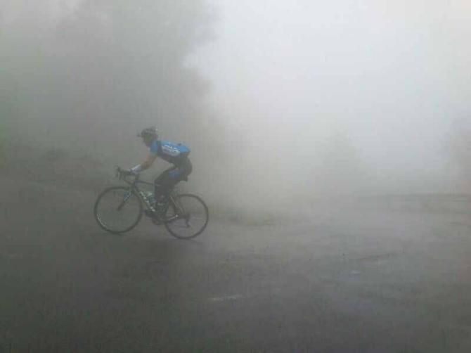 This NetApp-Endura rider disappears into the Spanish fog