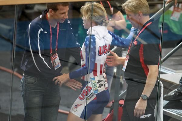 Help for Hammer by husband Andy as she finished the Omnium pursuit exhausted