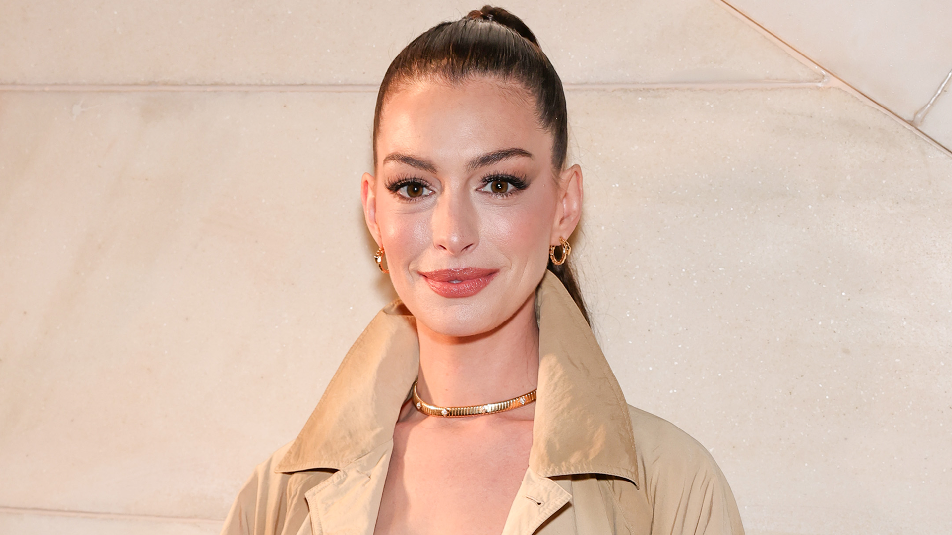 Anne Hathaway was spotted in Lake Como wearing flared jeans and Adidas Sambas
