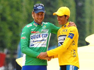 Tom Boonen and Alberto Contador on the podium at the Tour de France