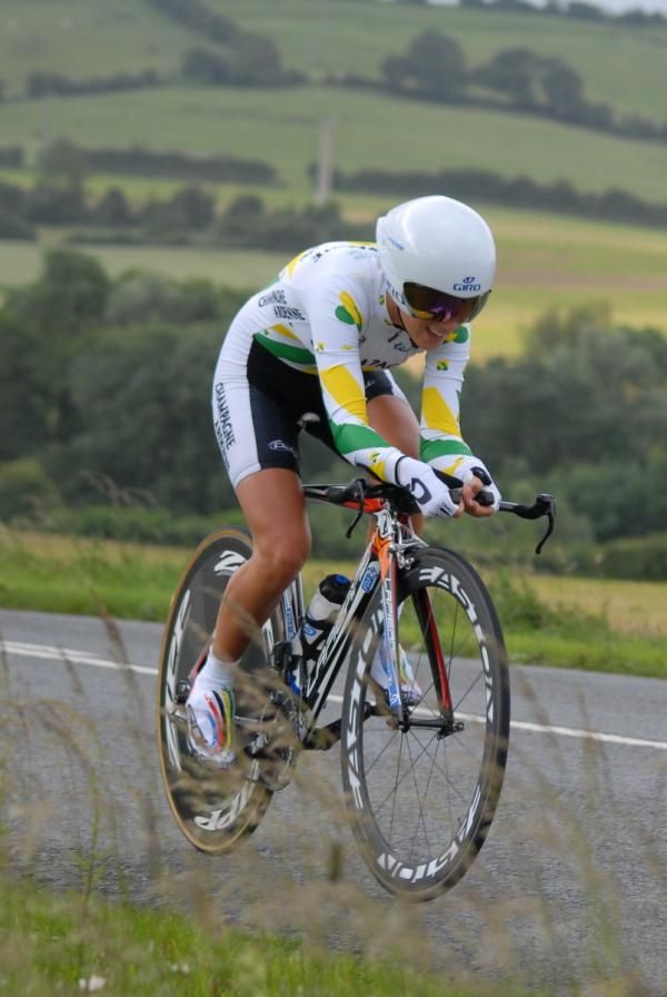 Pauline Ferrand Prevot on her way to the U23 silver.