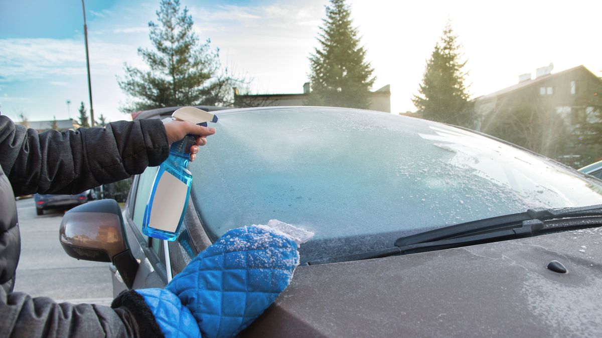 How to defrost a windshield without damaging it | Tom's Guide