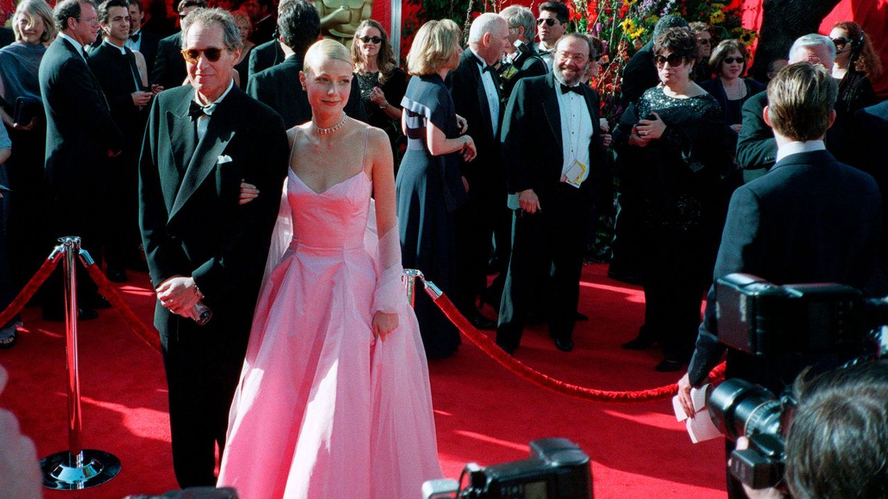 one of the best red carpet looks of the 90s