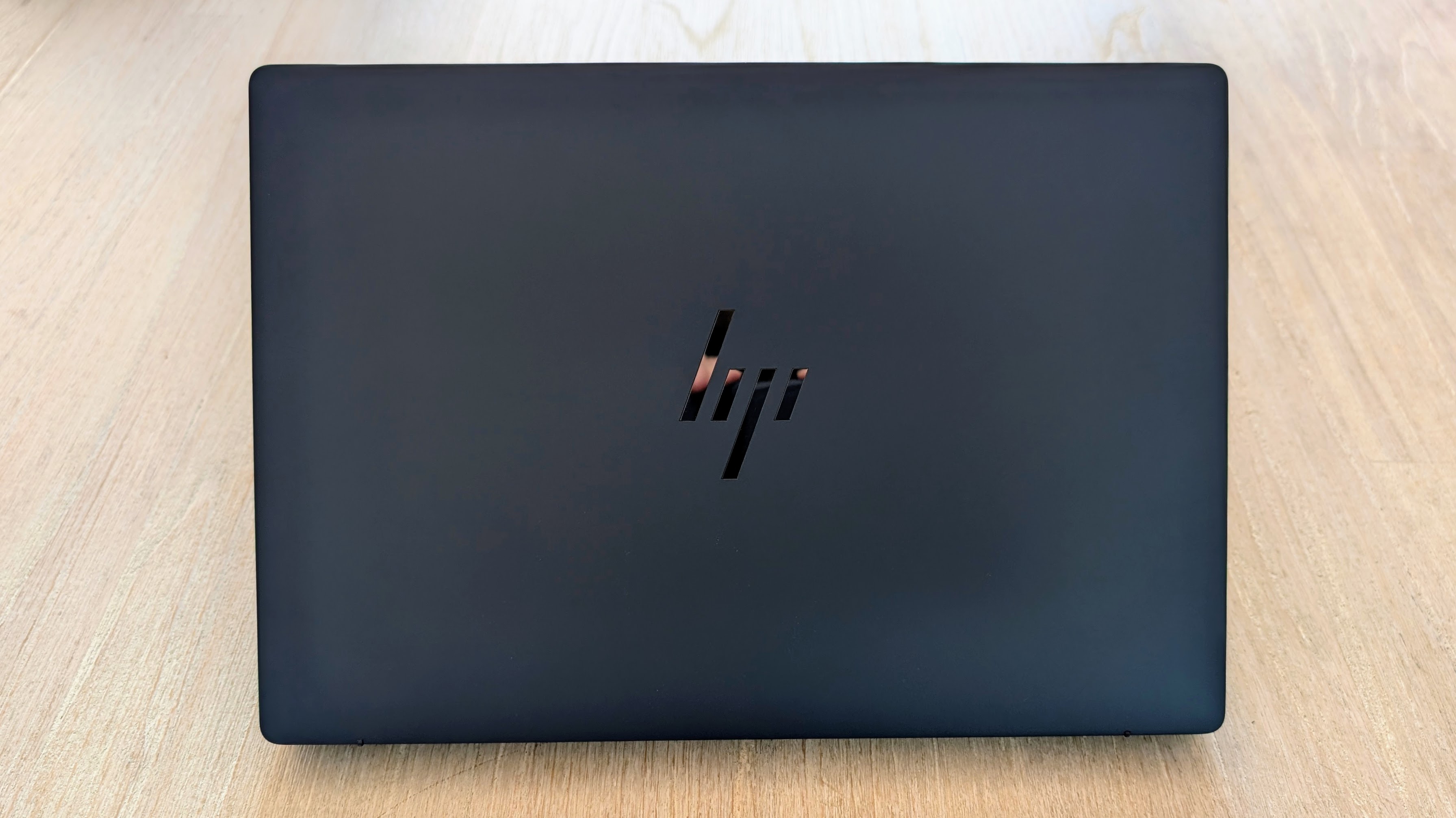 HP EliteBook X G2i laptop