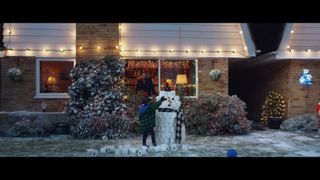 Tesco Christmas advert, boy with a loo roll snowman