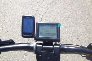 I attached my Garmin next the Kalkhoff display unit