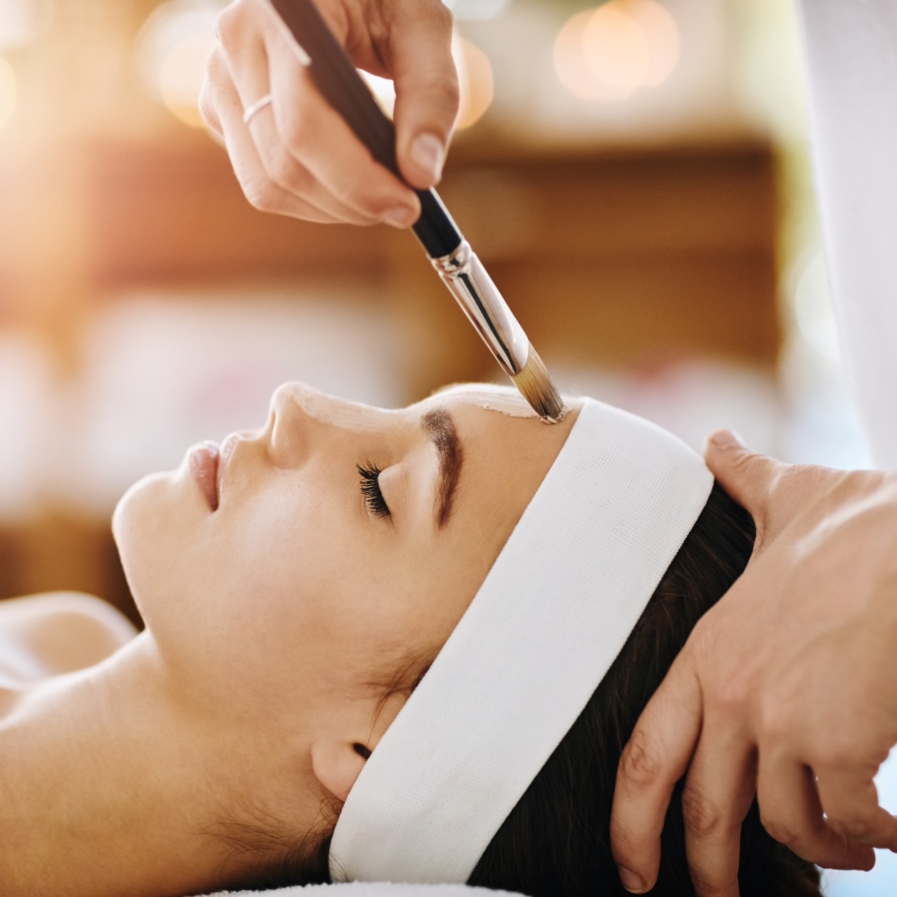 Chemical Peels for Acne Scars An Expert Explains Marie Claire pic