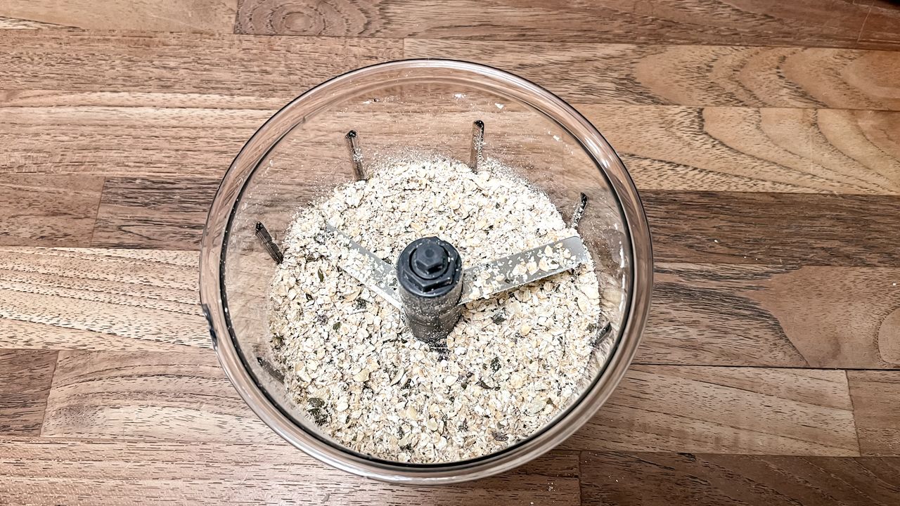 Zyliss easy pull food processor