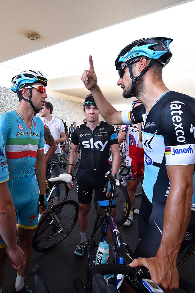 Vincenzo Nibali and Tom Boonen weigh up the plan of action on stage 5 of the Tour of Oman.