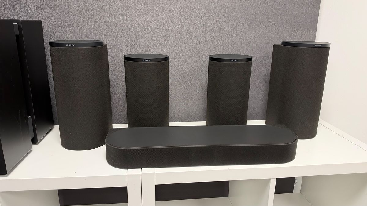 Sony Bravia Theatre Trio + Rear 9 and Sub 9 surround sound system