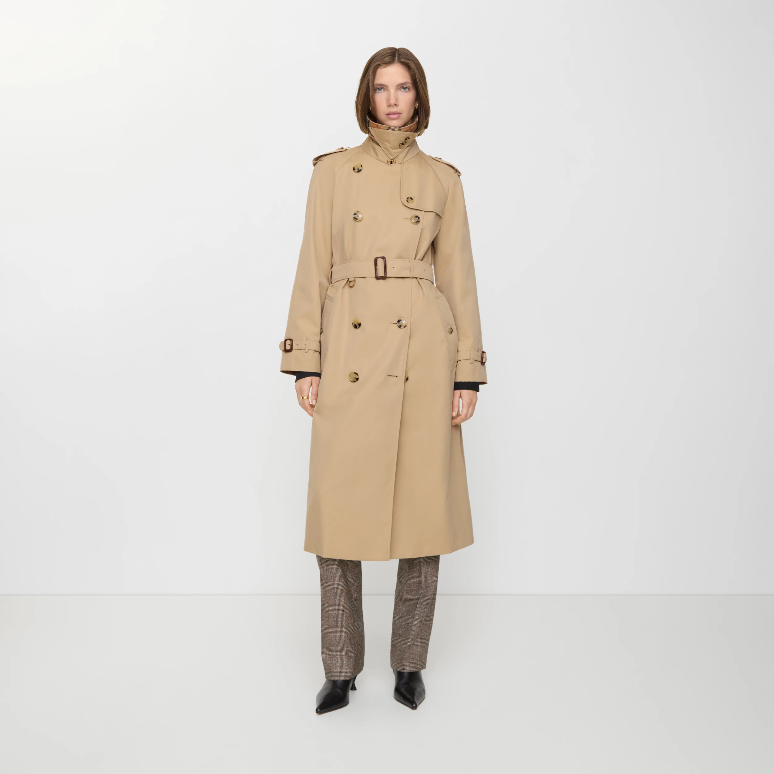 Burberry, Long Waterloo Heritage Trench Coat