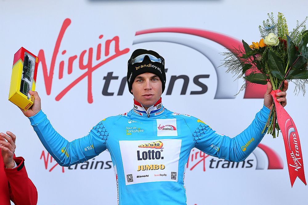 Dylan Groenewegen in the blue leader's jersey at Tour de Yorkshire