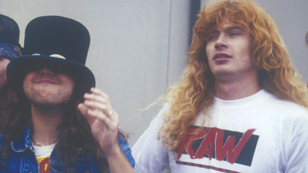 Dave Mustaine and Lars Ulrich goofing around at Donington in 1988