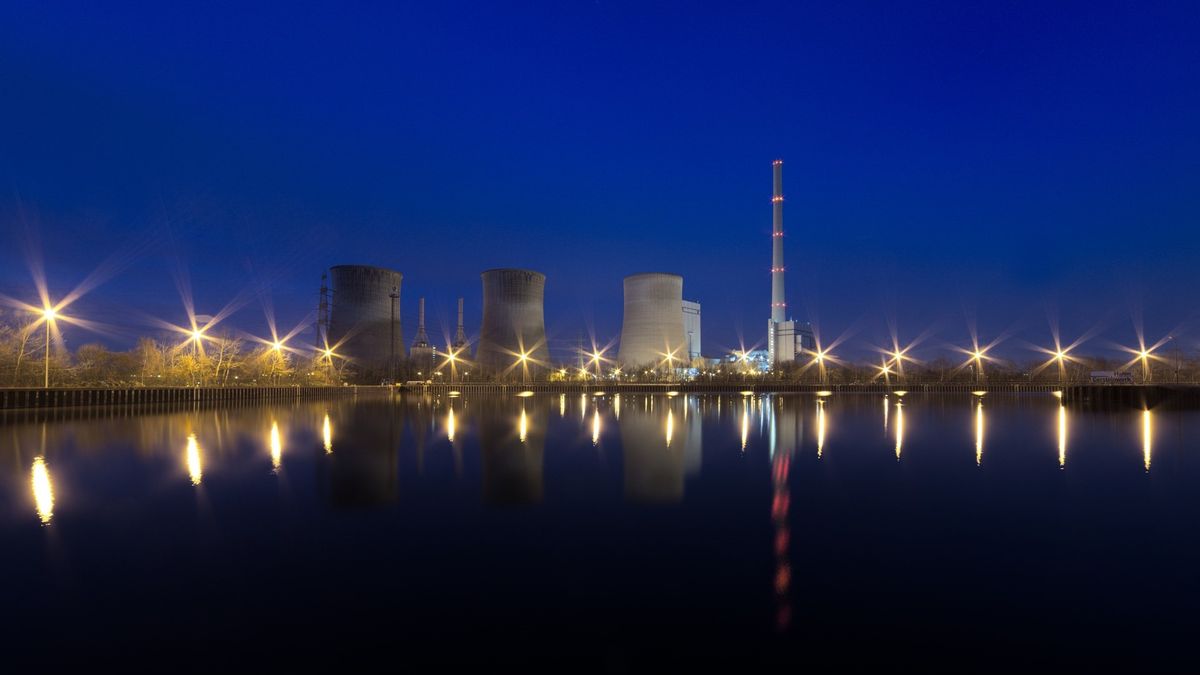 Technology giants want to convert old power plants for data center needs