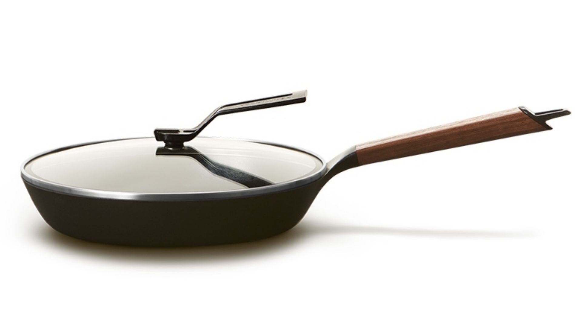 Vermicular frying pan