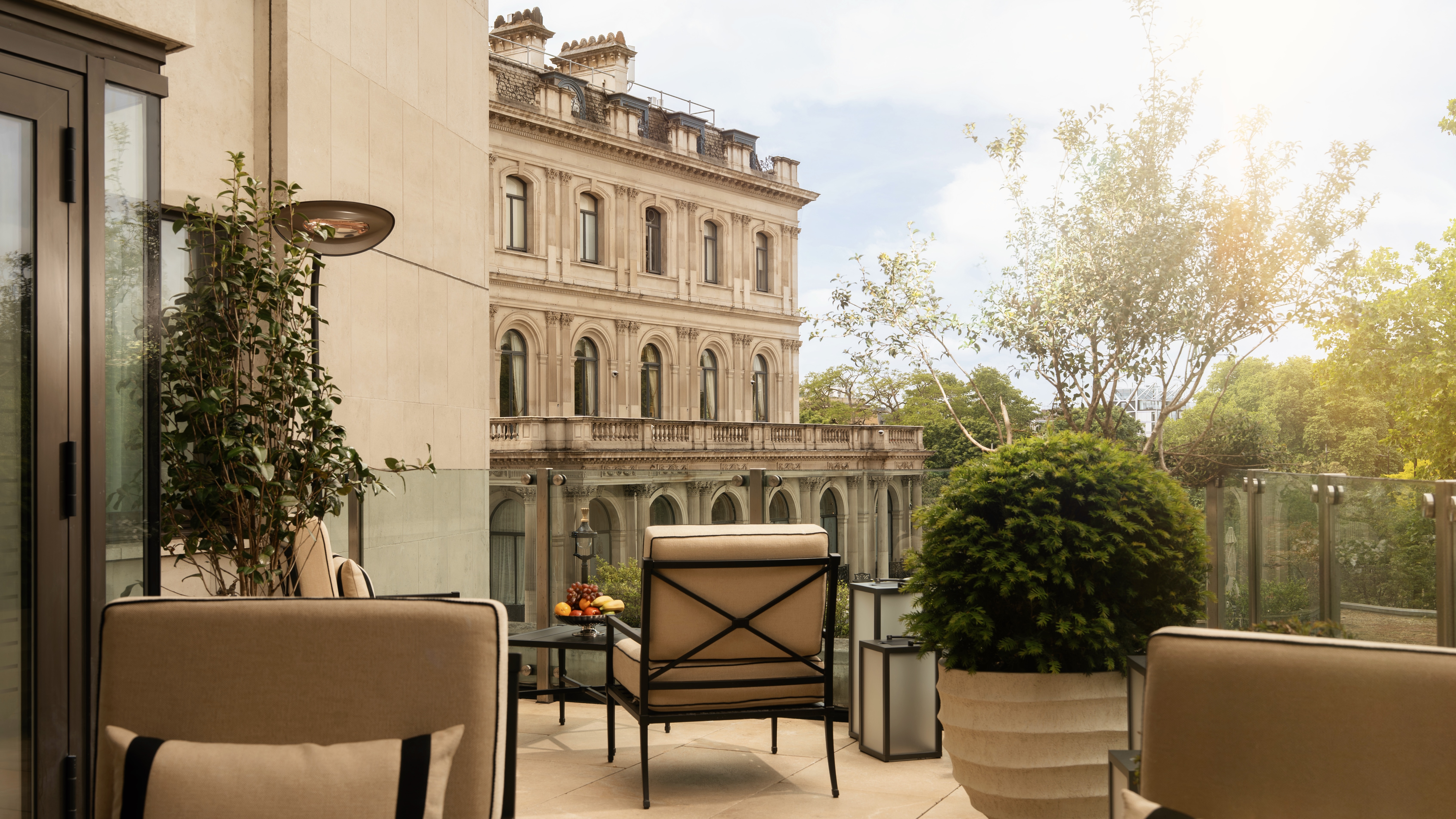 hotel four seasons at park lane new suites