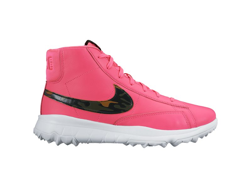 Nike Women&#039;s Blazer shoe